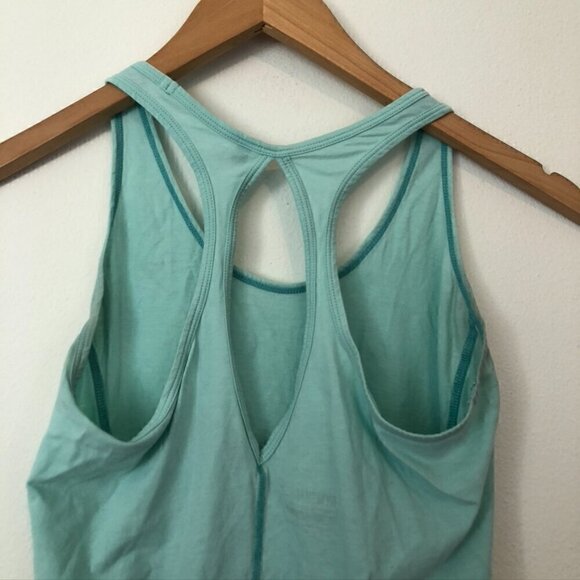 GYMSHARK Pastel Aqua Blue Sleeveless Racerback Cutout Semi Sheer Tank Top sz XS - Picture 7 of 7